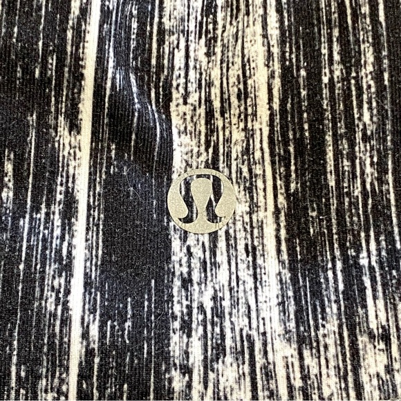 Lululemon Wunder Under Crop II Leggings Heat Wave Black and White Size 4 - Picture 6 of 12